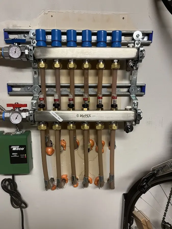 Plumber performing Gas Leak Detection at a residential property in Carbondale